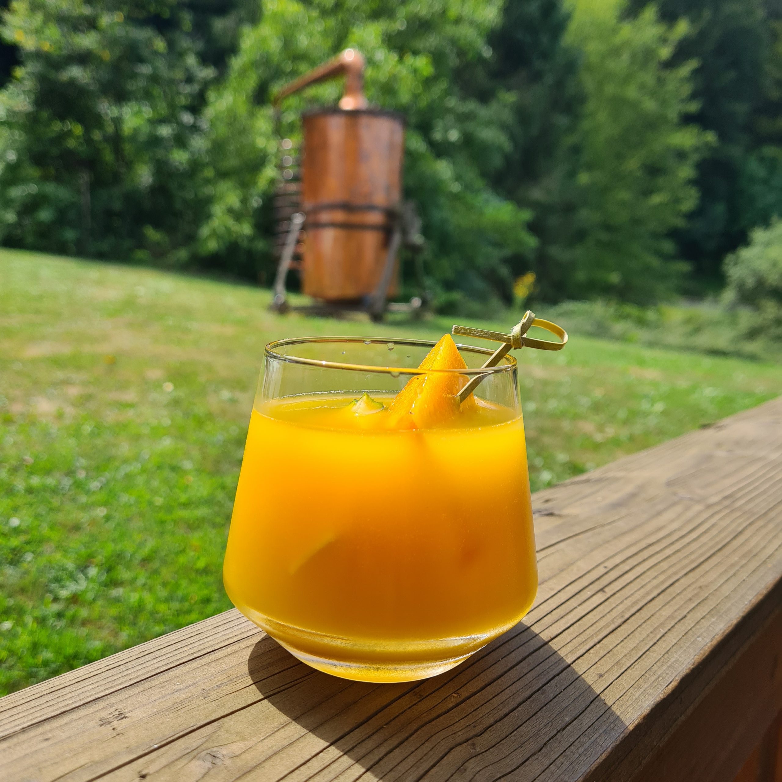Dancing Mango